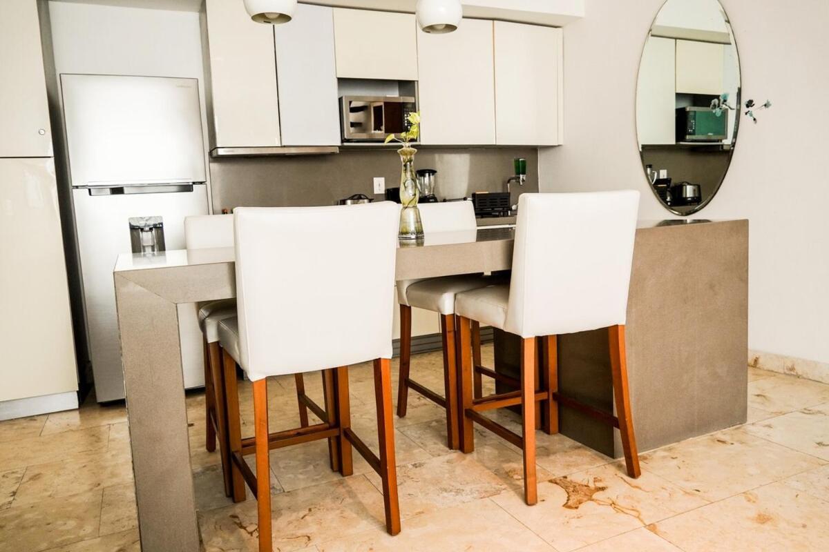 Penthouse Well Located And Wifi 50mb - Downtown Area Apartamento Playa del Carmen